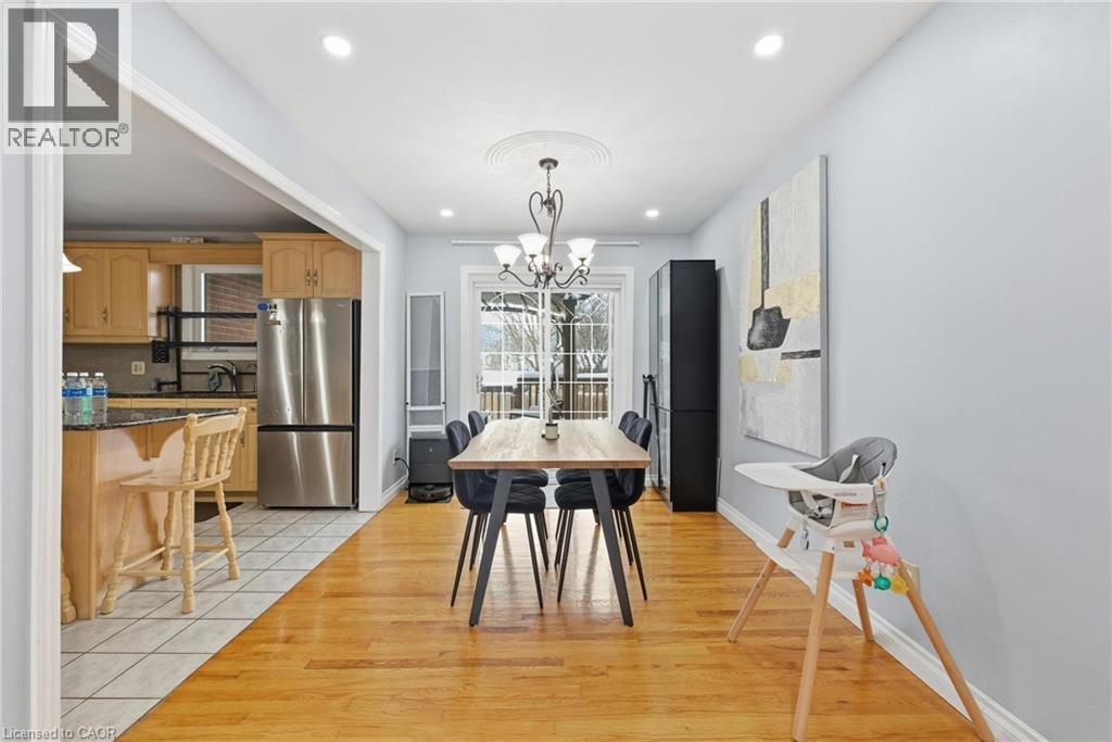 364 ROSELAWN Place, Waterloo, Ontario, N2L5P1 — Photo 8