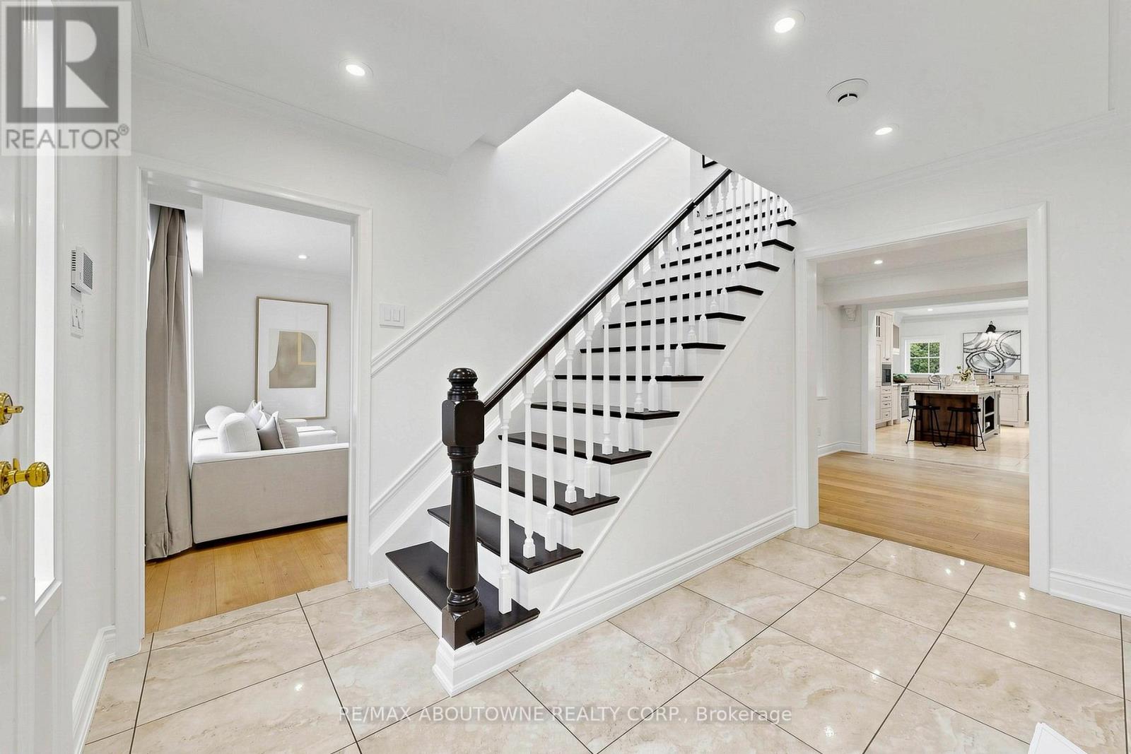 1316 CAMBRIDGE DRIVE, Oakville (MO Morrison), Ontario, L6J1S3 — Photo 22