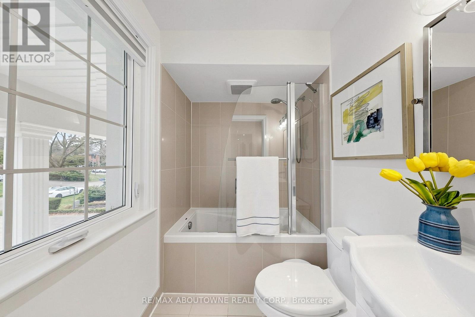 1316 CAMBRIDGE DRIVE, Oakville (MO Morrison), Ontario, L6J1S3 — Photo 24