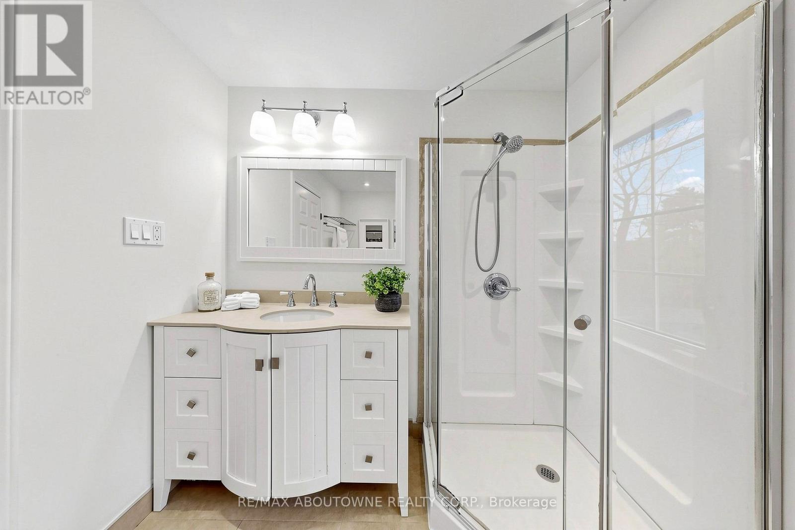 1316 CAMBRIDGE DRIVE, Oakville (MO Morrison), Ontario, L6J1S3 — Photo 30