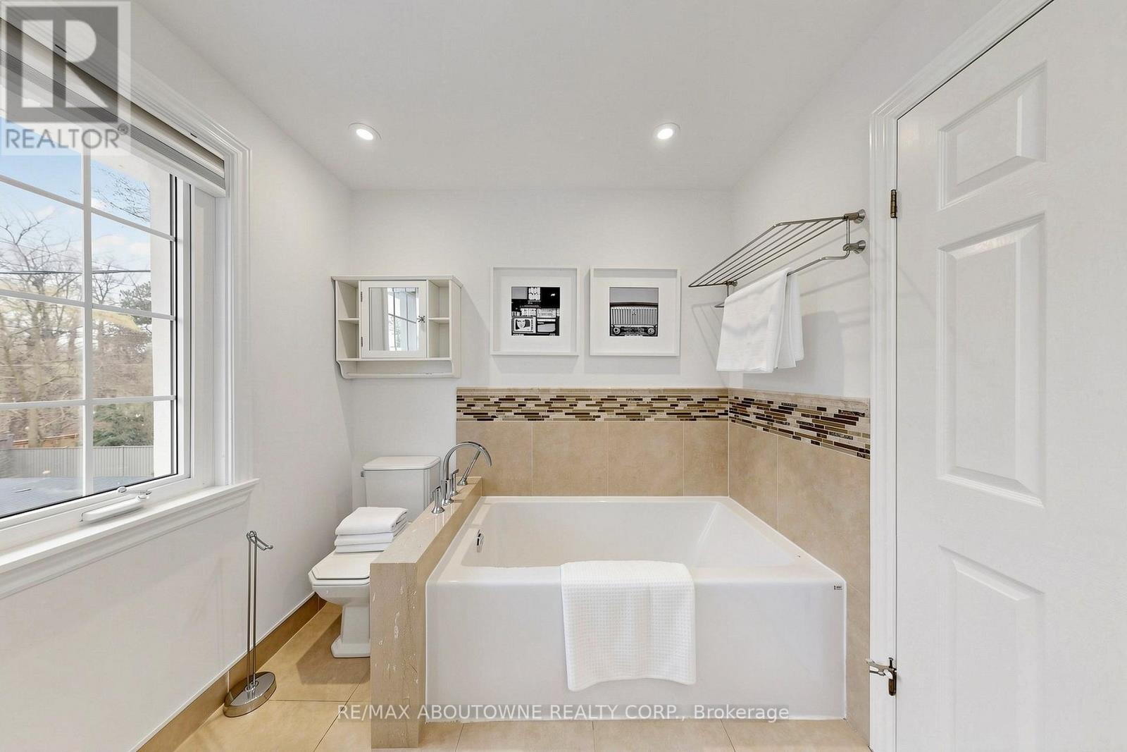 1316 CAMBRIDGE DRIVE, Oakville (MO Morrison), Ontario, L6J1S3 — Photo 31