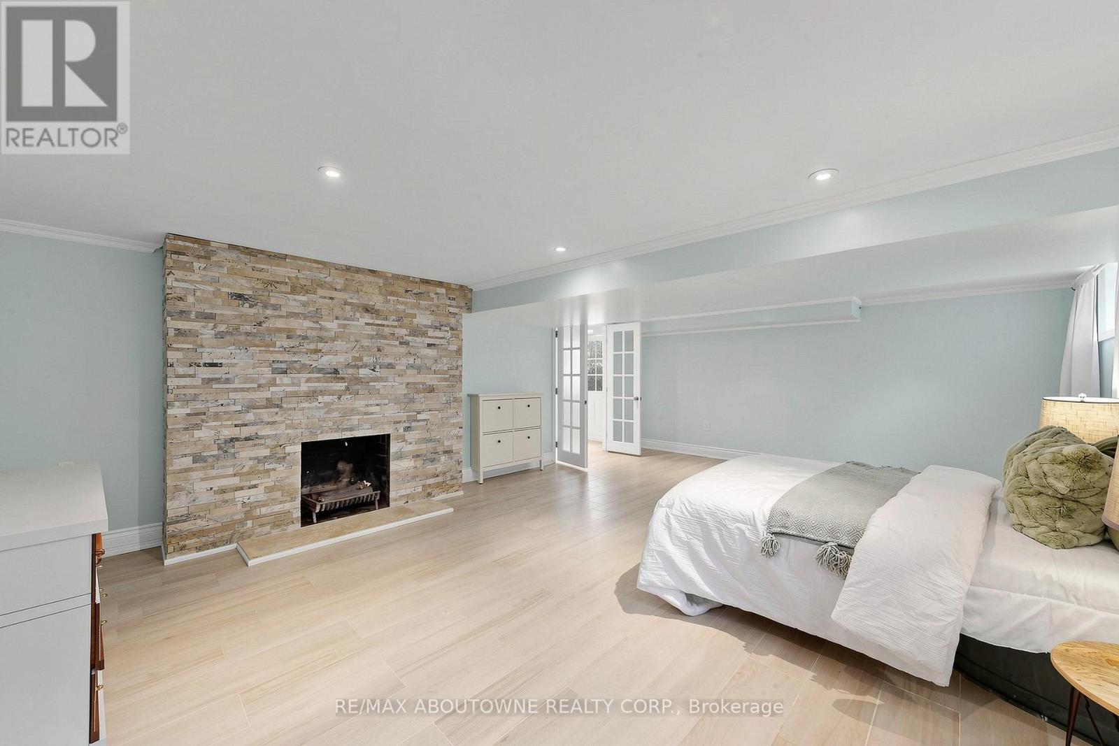 1316 CAMBRIDGE DRIVE, Oakville (MO Morrison), Ontario, L6J1S3 — Photo 36