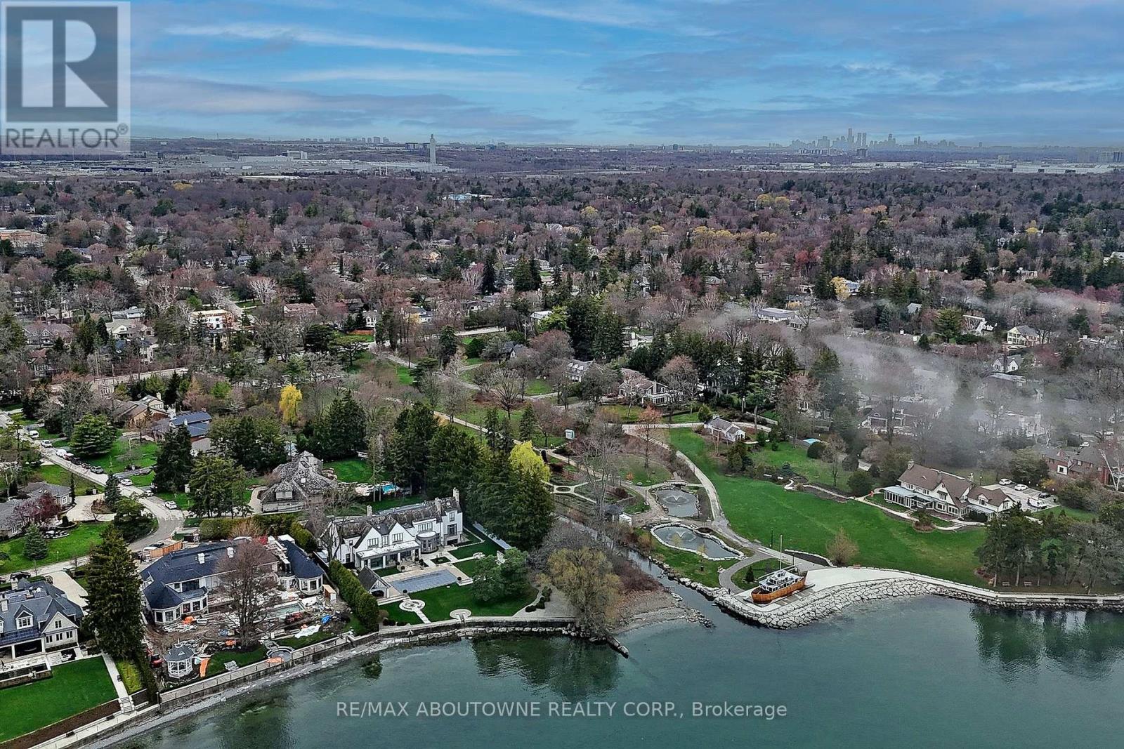 1316 CAMBRIDGE DRIVE, Oakville (MO Morrison), Ontario, L6J1S3 — Photo 45