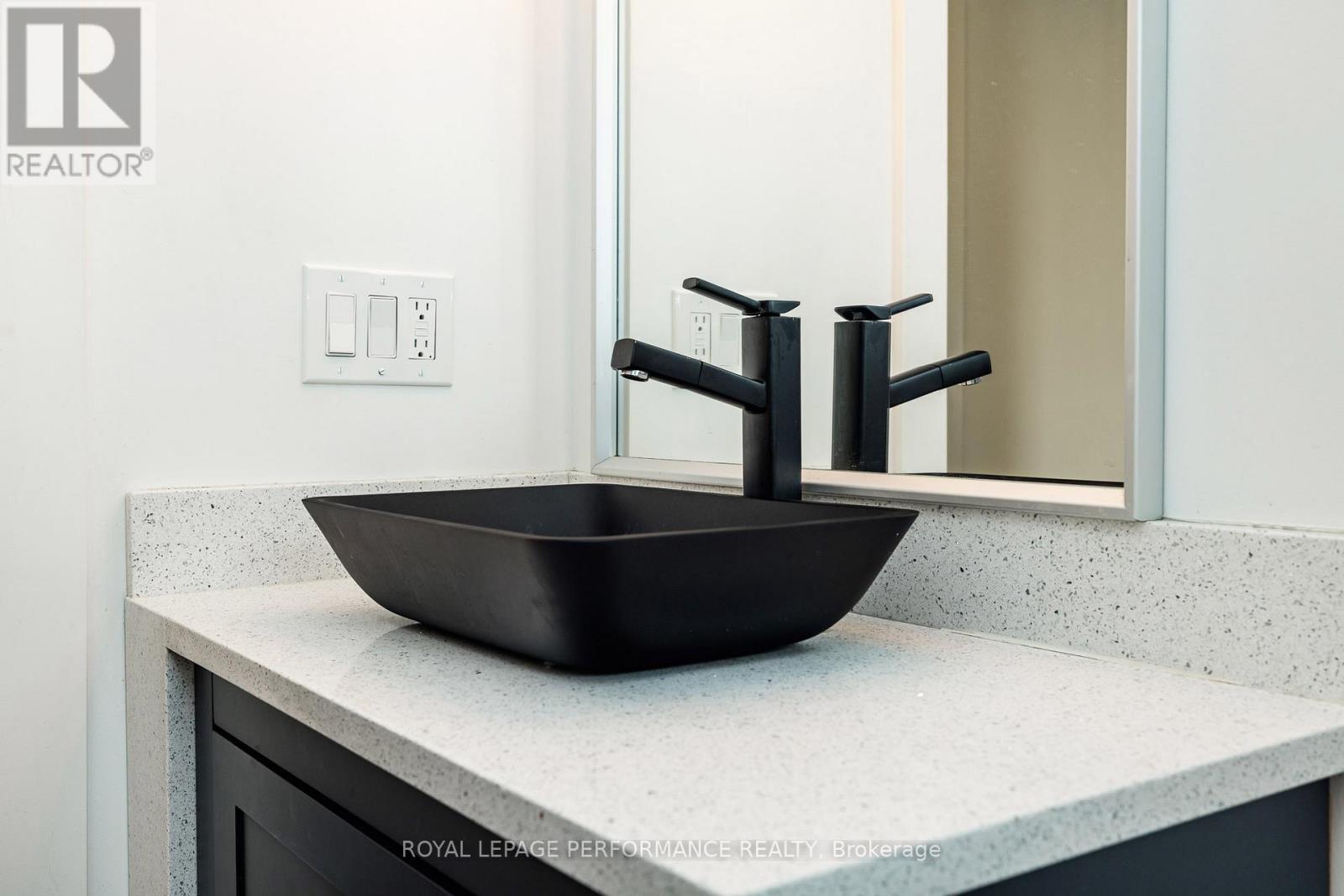 36 LARGO CRESCENT, Ottawa, Ontario, K2G3C7 — Photo 18