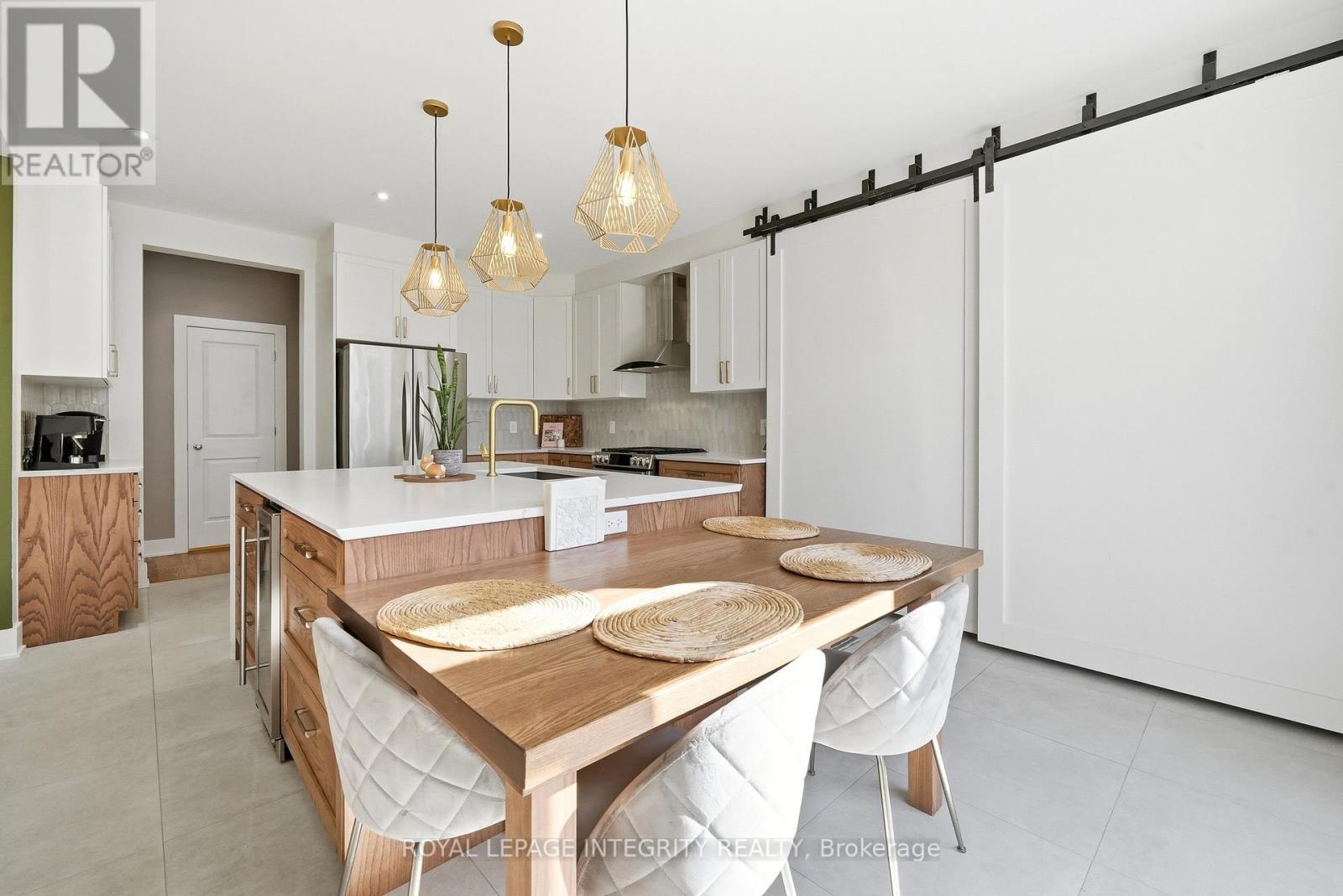 525 YELLOW BIRCH STREET, Ottawa, Ontario, K1W0J3 — Photo 12