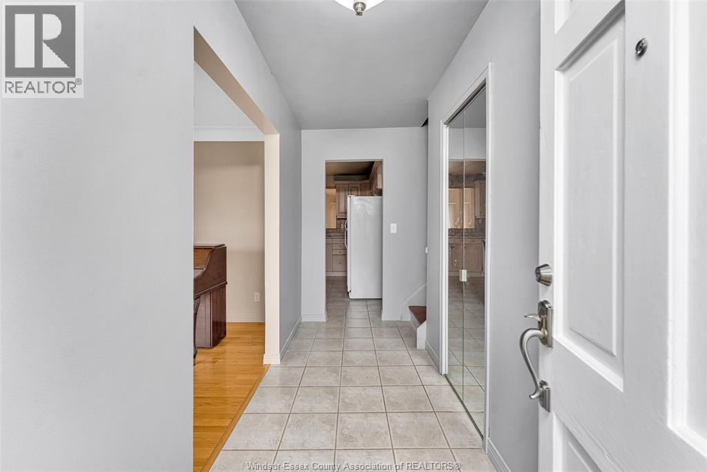 313 BARRY AVENUE, Tecumseh, Ontario, N8N2G2 — Photo 8