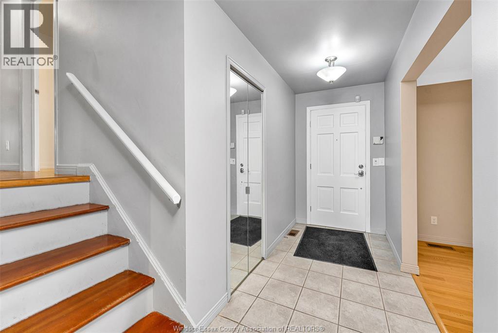 313 BARRY AVENUE, Tecumseh, Ontario, N8N2G2 — Photo 9