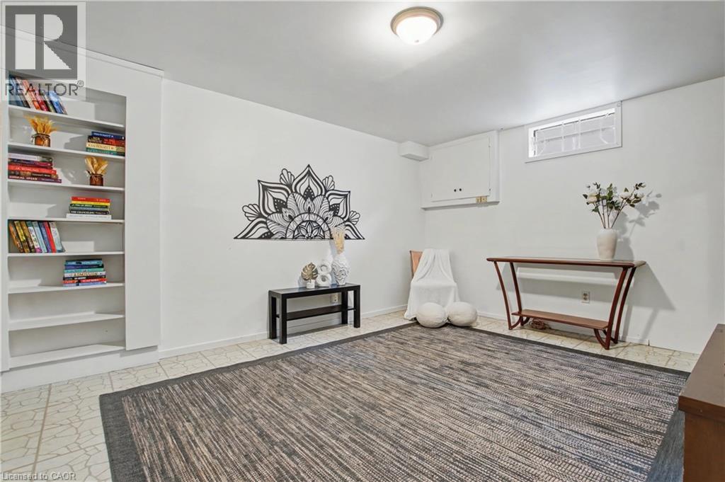 21 GREYSTONE Crescent, St. Catharines, Ontario, L2N6P1 — Photo 27