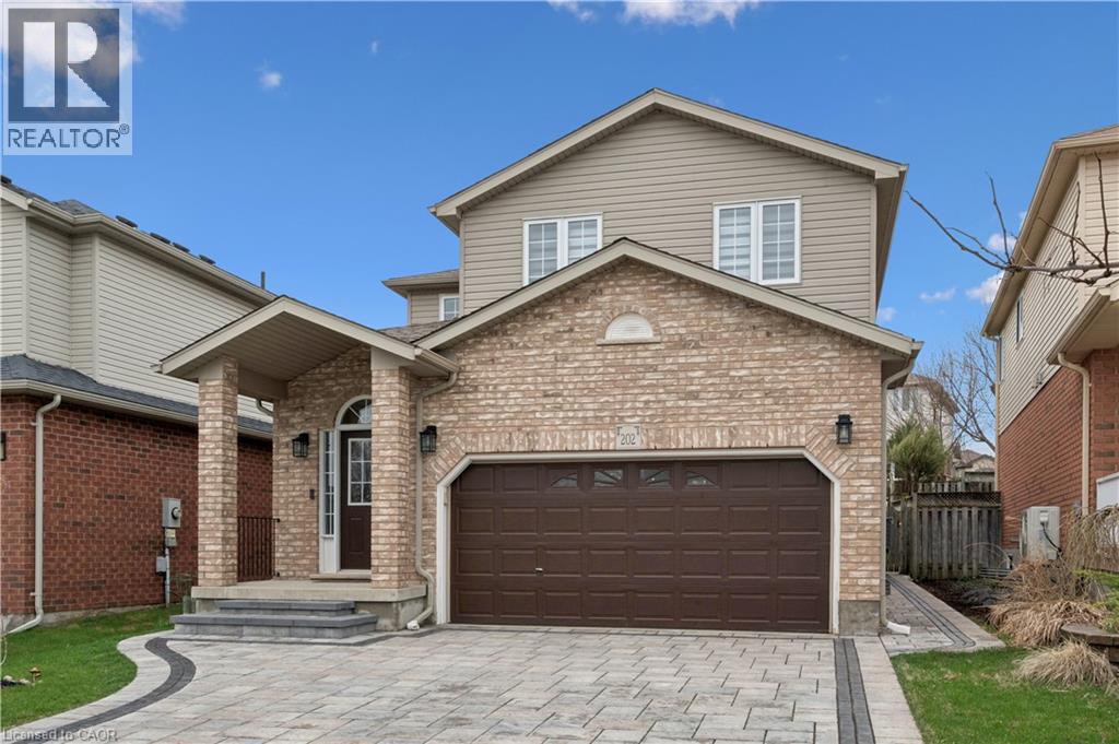 202 SLEAFORD Street, Waterloo, Ontario, N2J4Z8 — Photo 2