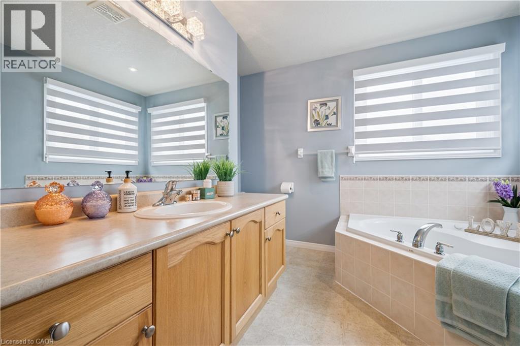 202 SLEAFORD Street, Waterloo, Ontario, N2J4Z8 — Photo 32