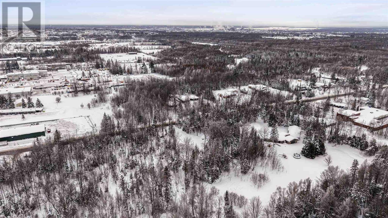 618 Fourth LIN, Sault Ste. Marie, Ontario, P6A6J8 — Photo 7