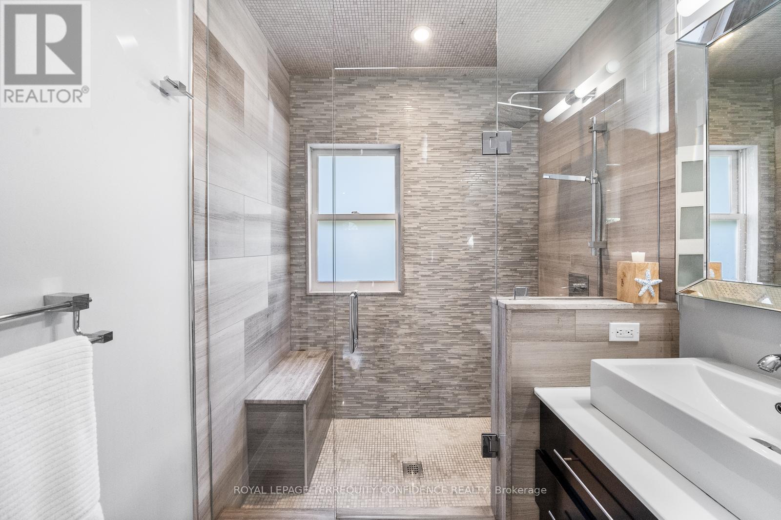 45 GLENBOROUGH PARK CRESCENT, Toronto (Newtonbrook West), Ontario, M2R2G4 — Photo 13