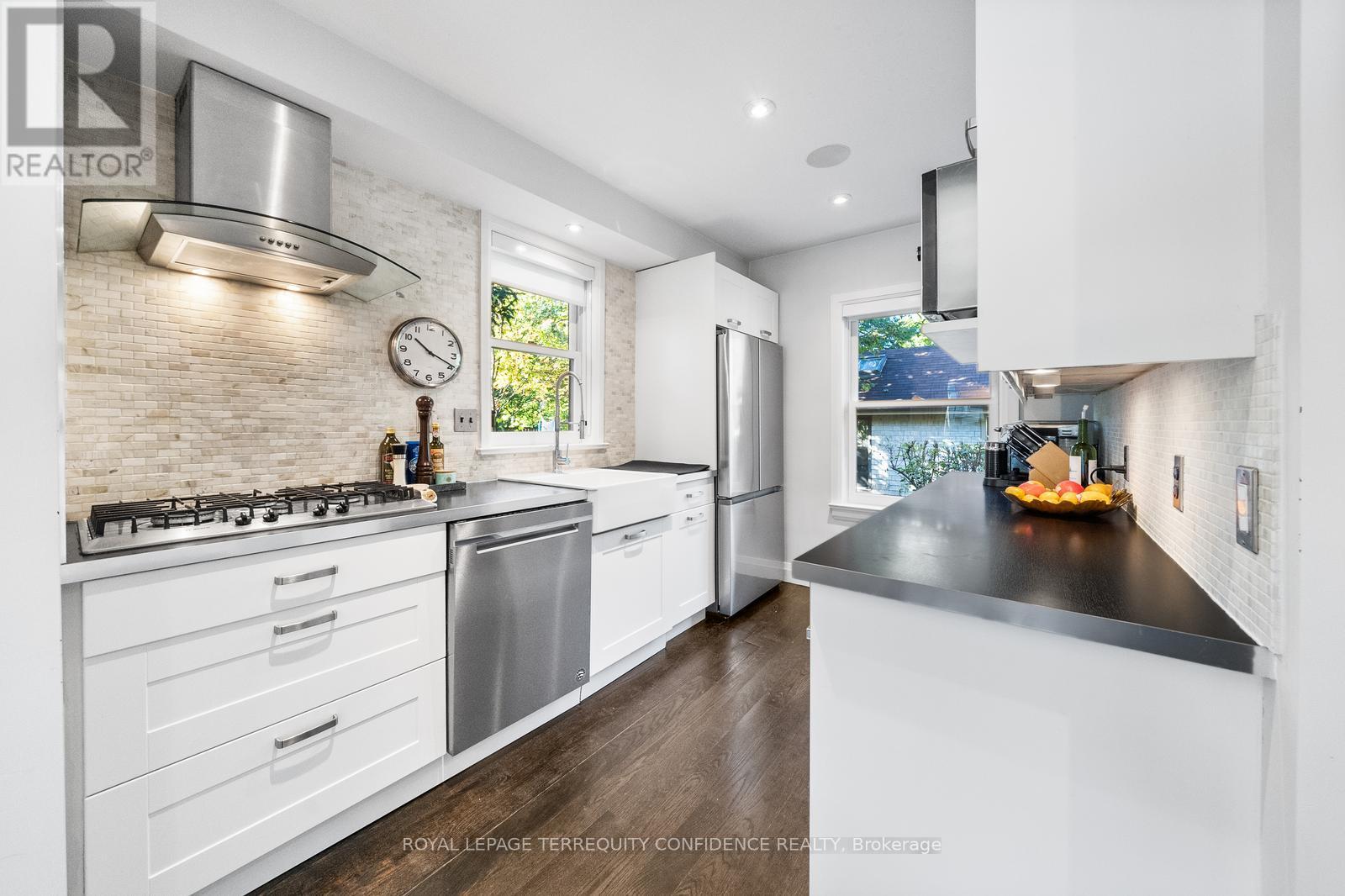 45 GLENBOROUGH PARK CRESCENT, Toronto (Newtonbrook West), Ontario, M2R2G4 — Photo 4