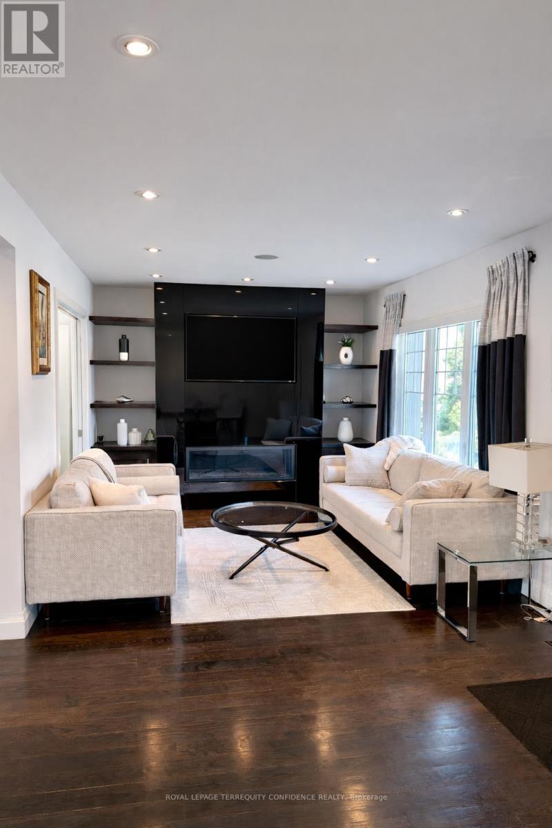 45 GLENBOROUGH PARK CRESCENT, Toronto (Newtonbrook West), Ontario, M2R2G4 — Photo 8