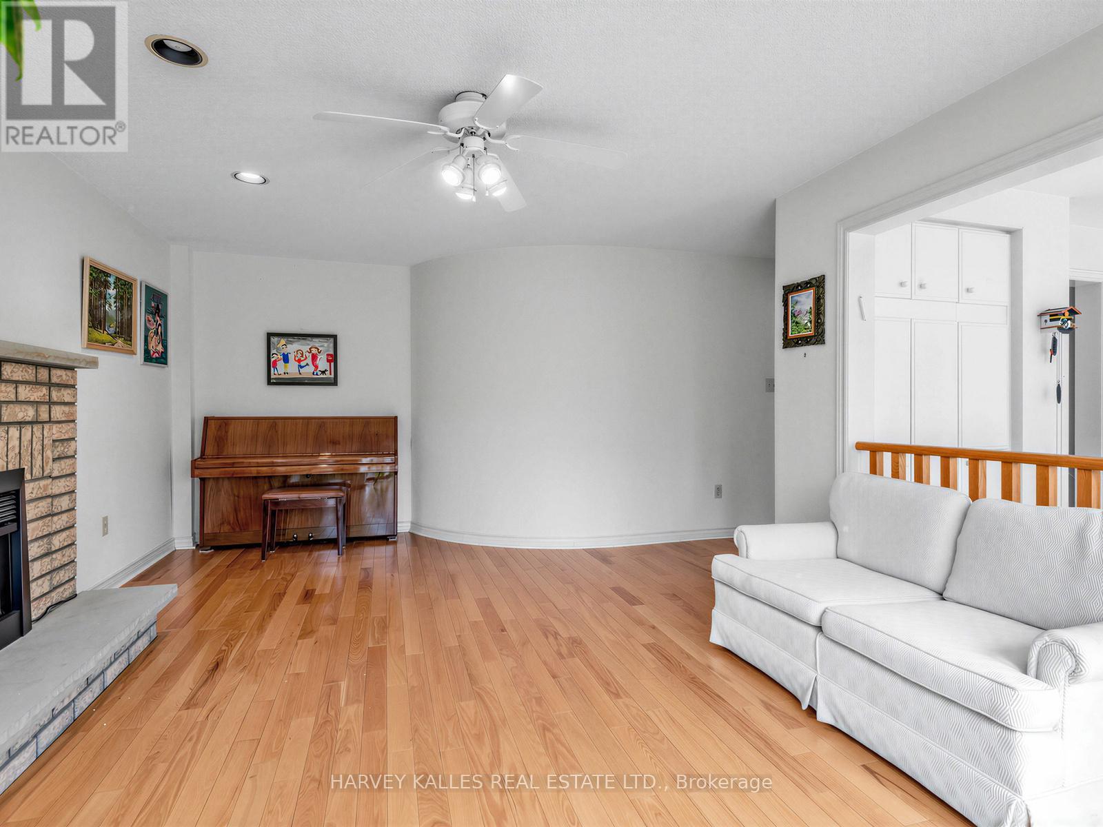 82 BOWRING WALK, Toronto (Clanton Park), Ontario, M3H5Z7 — Photo 12