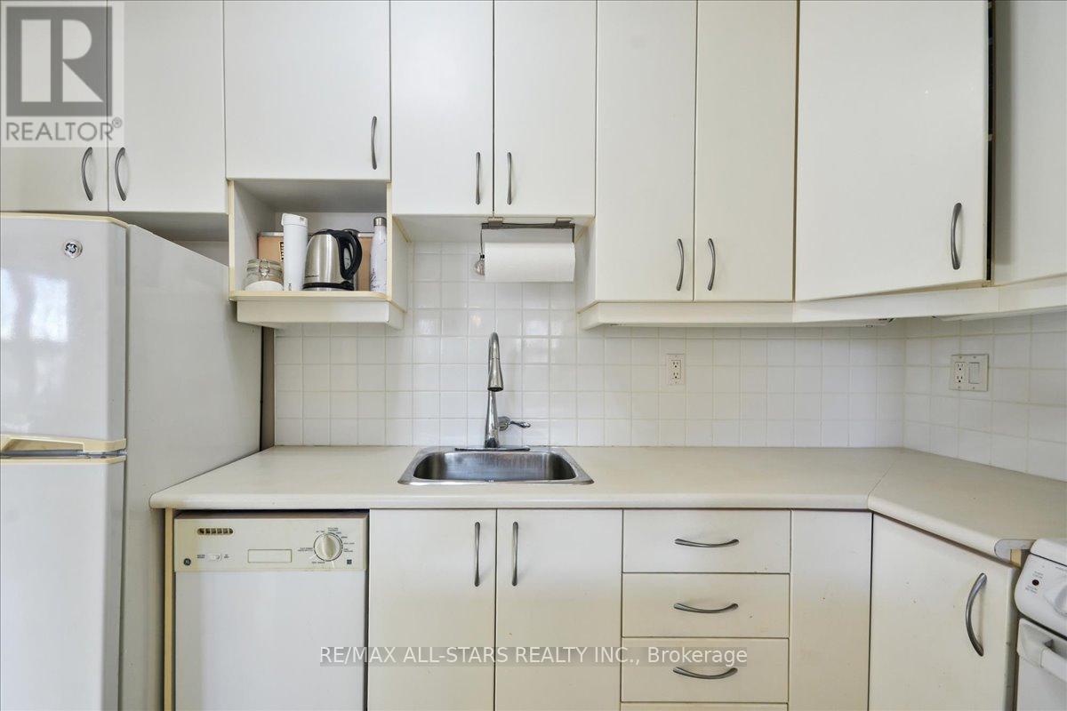 307 - 114 VAUGHAN ROAD, Toronto (Humewood-Cedarvale), Ontario, M6C2M1 — Photo 15