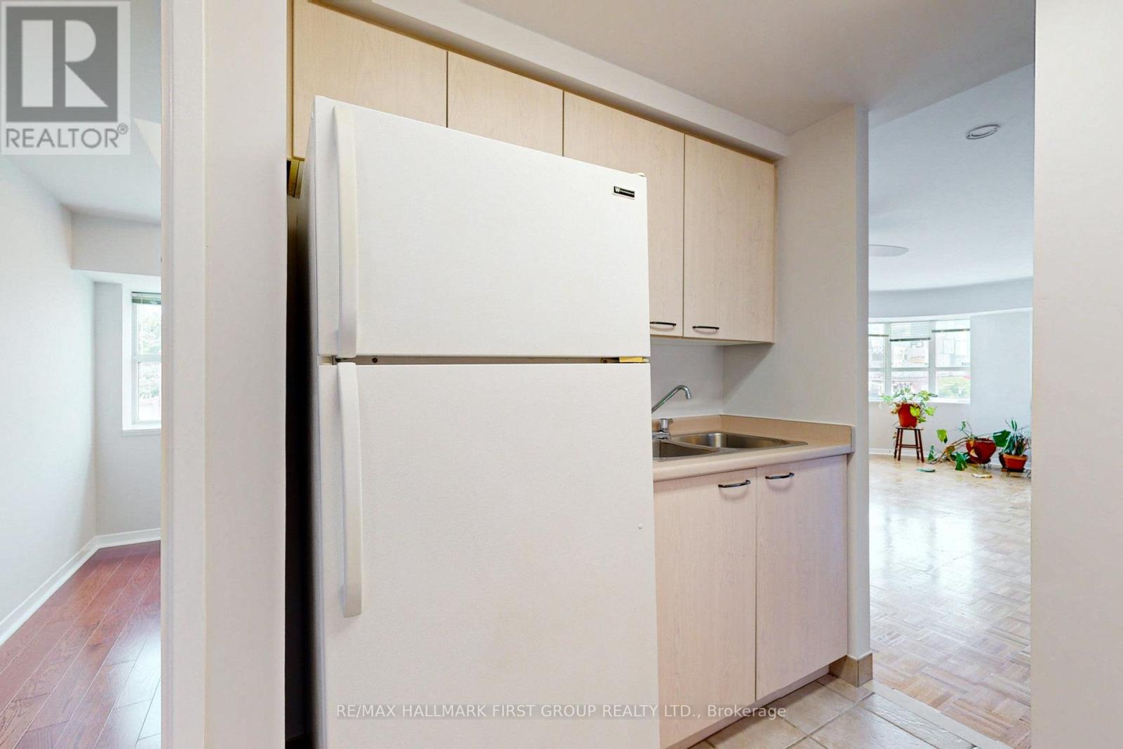 304 - 8 OXFORD STREET, Toronto (Kensington-Chinatown), Ontario, M5T1N9 — Photo 13