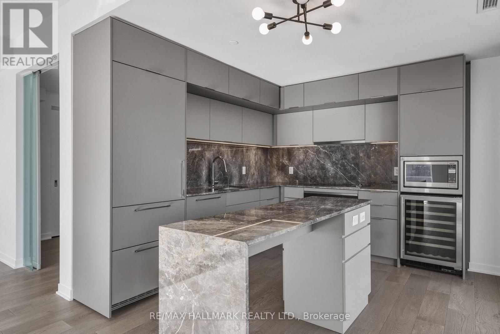 807 - 185 ALBERTA AVENUE, Toronto (Oakwood Village), Ontario, M6C0A5 — Photo 8