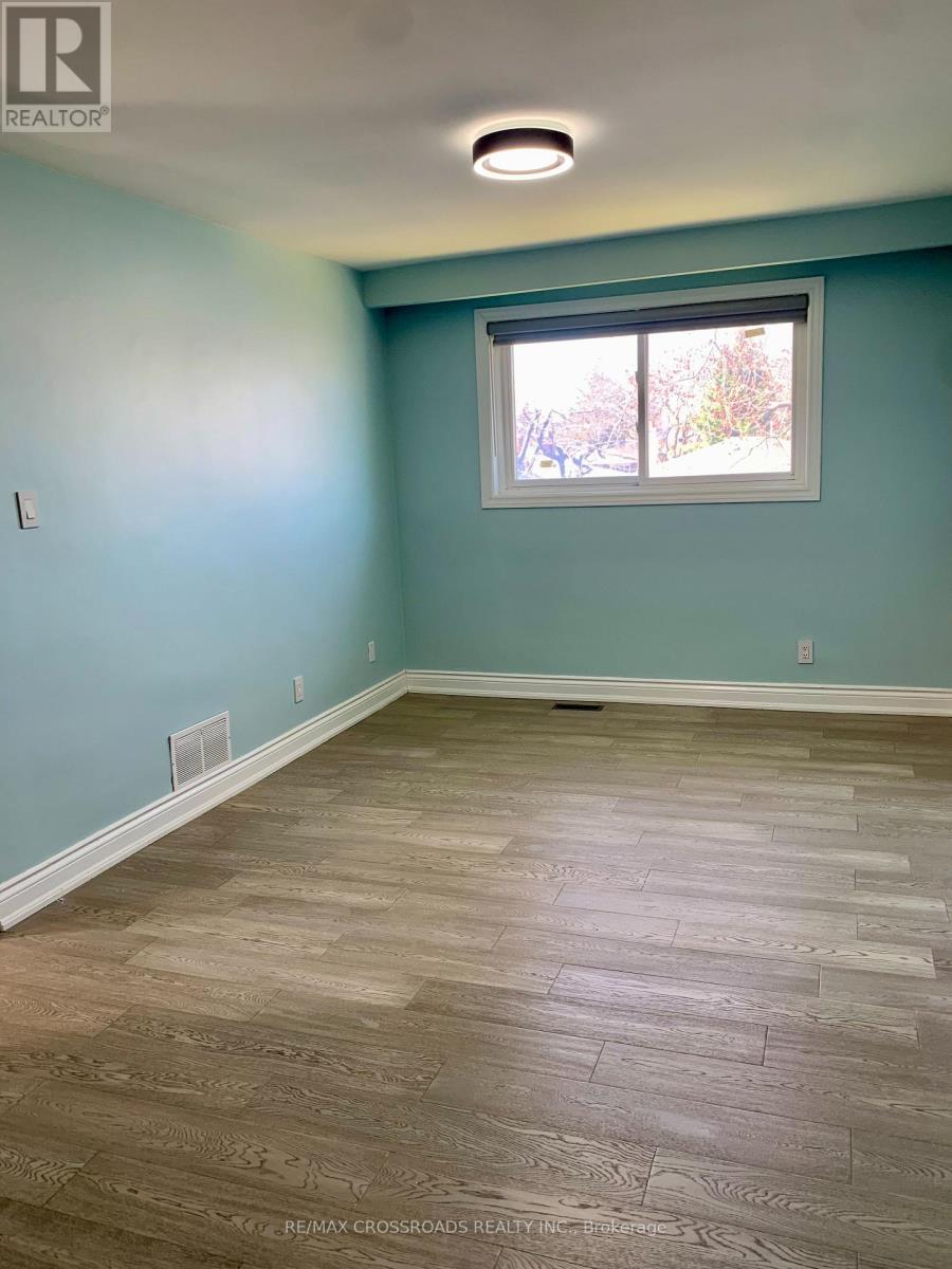 MAIN - 30 PINDAR CRESCENT, Toronto (Pleasant View), Ontario, M2J3L4 — Photo 12