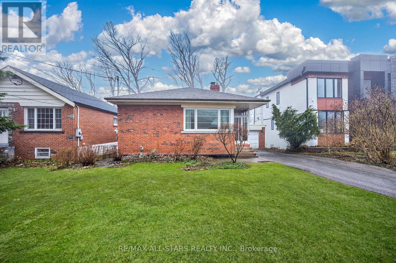 62 LARWOOD BOULEVARD, Toronto (Cliffcrest), Ontario, M1M2M5 — Photo 2