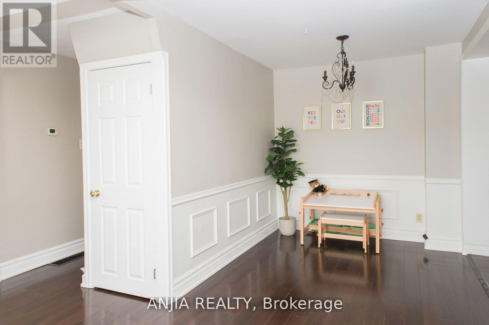 76 ADAIR ROAD, Toronto (O'Connor-Parkview), Ontario, M4B1V7 — Photo 12