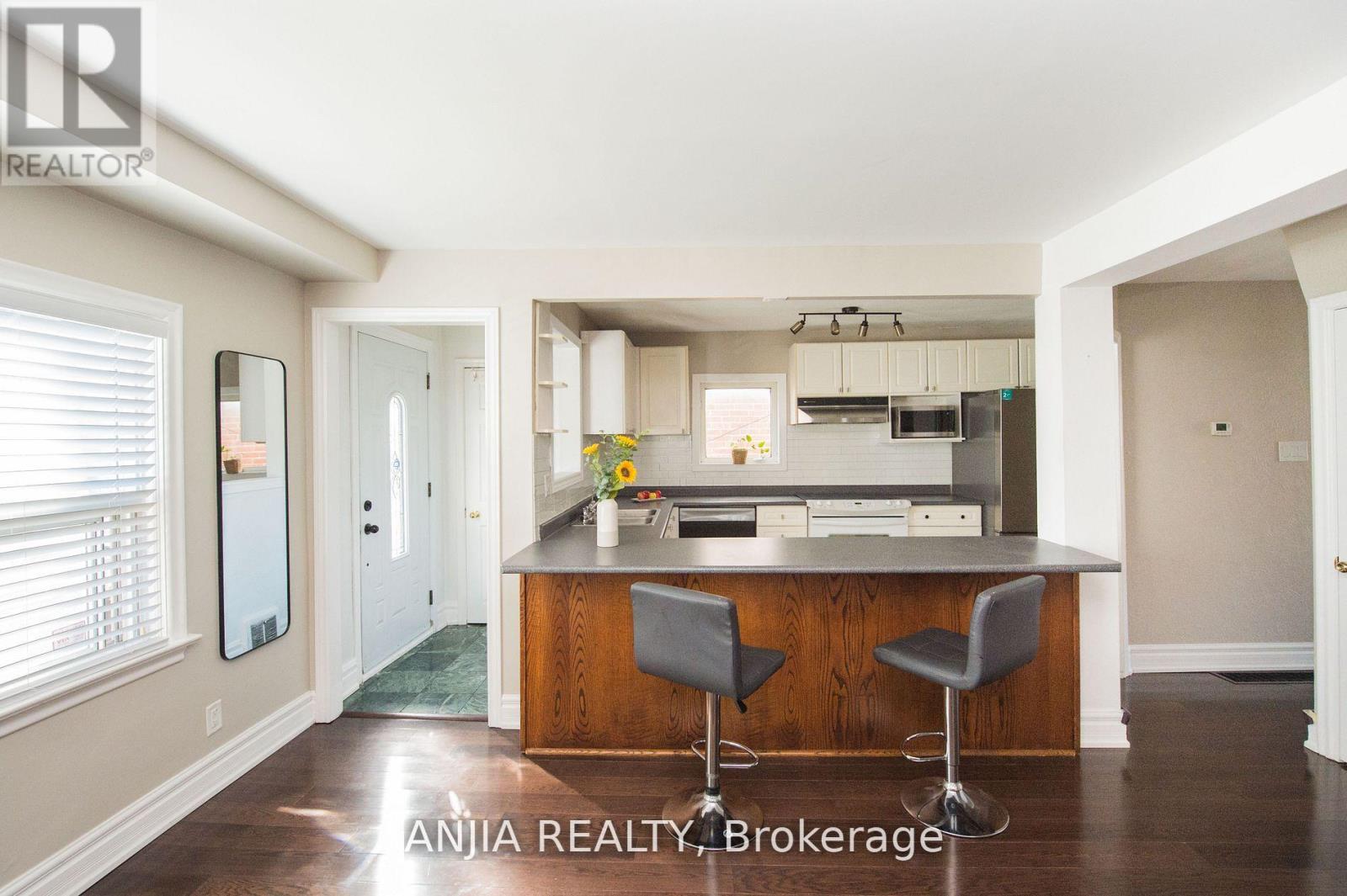 76 ADAIR ROAD, Toronto (O'Connor-Parkview), Ontario, M4B1V7 — Photo 5