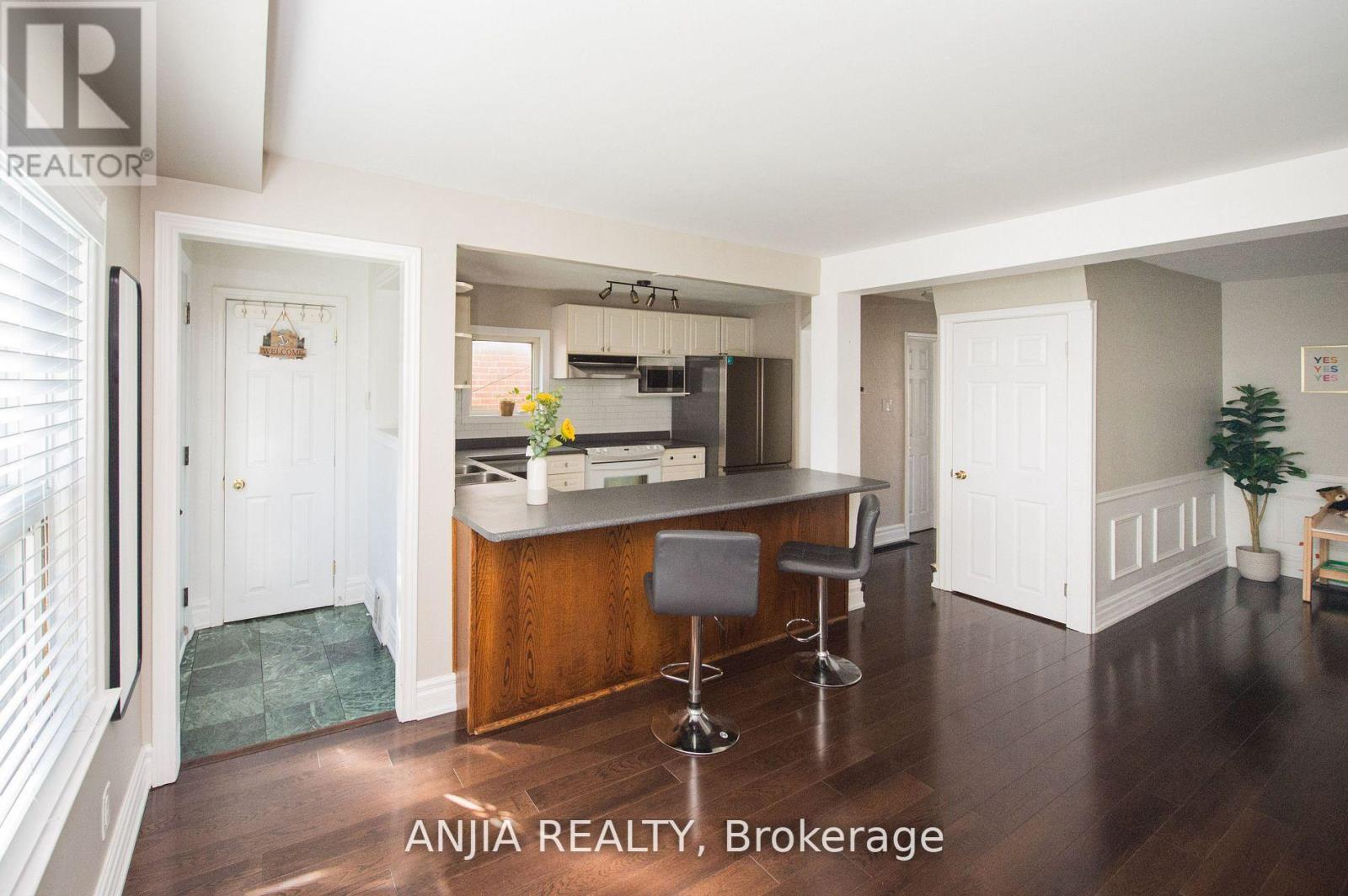 76 ADAIR ROAD, Toronto (O'Connor-Parkview), Ontario, M4B1V7 — Photo 6