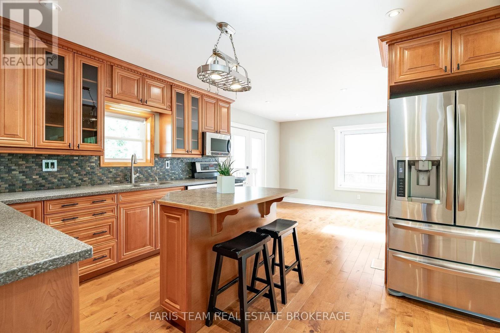 104 KNOX ROAD E, Wasaga Beach, Ontario, L9Z2T5 — Photo 12