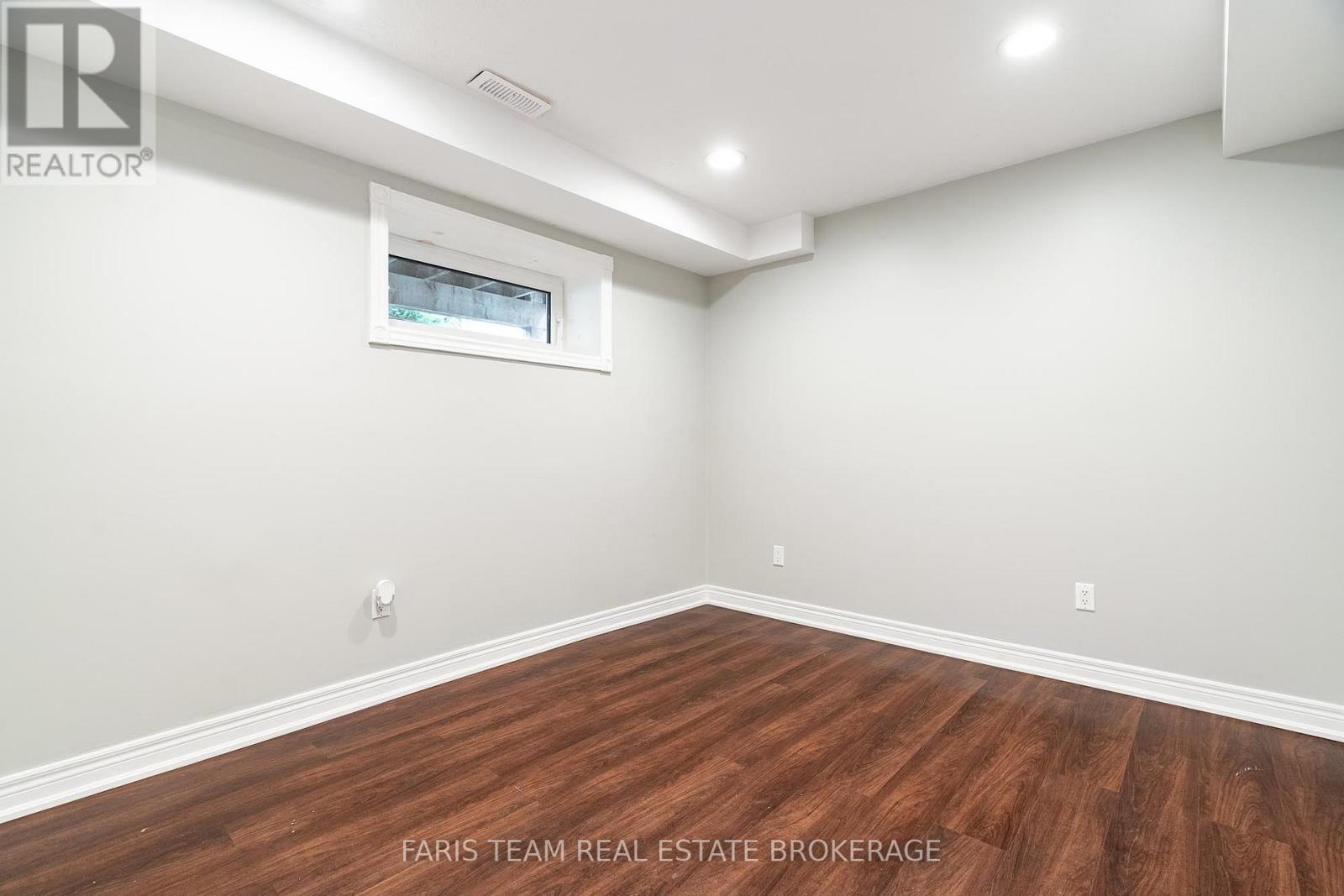 104 KNOX ROAD E, Wasaga Beach, Ontario, L9Z2T5 — Photo 37