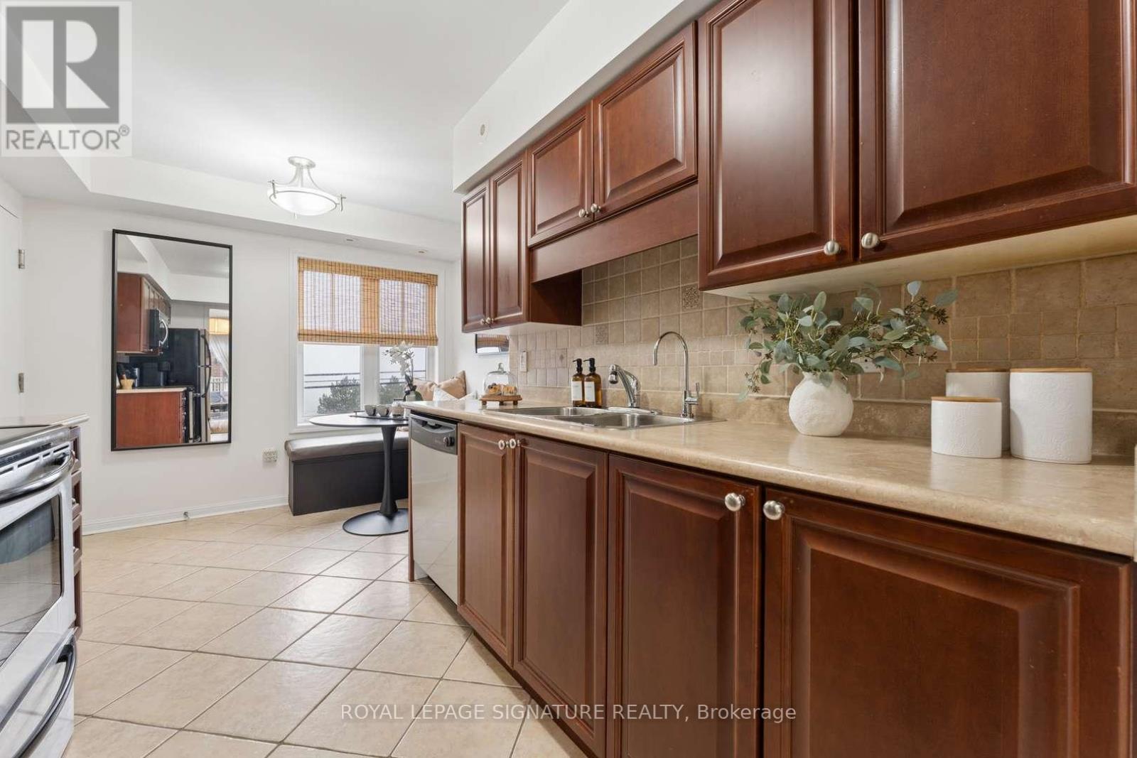 5 - 633 DUNDAS STREET W, Mississauga (Cooksville), Ontario, L5B0B5 — Photo 7