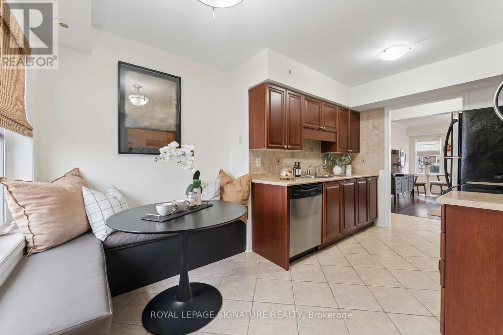 5 - 633 DUNDAS STREET W, Mississauga (Cooksville), Ontario, L5B0B5 — Photo 9