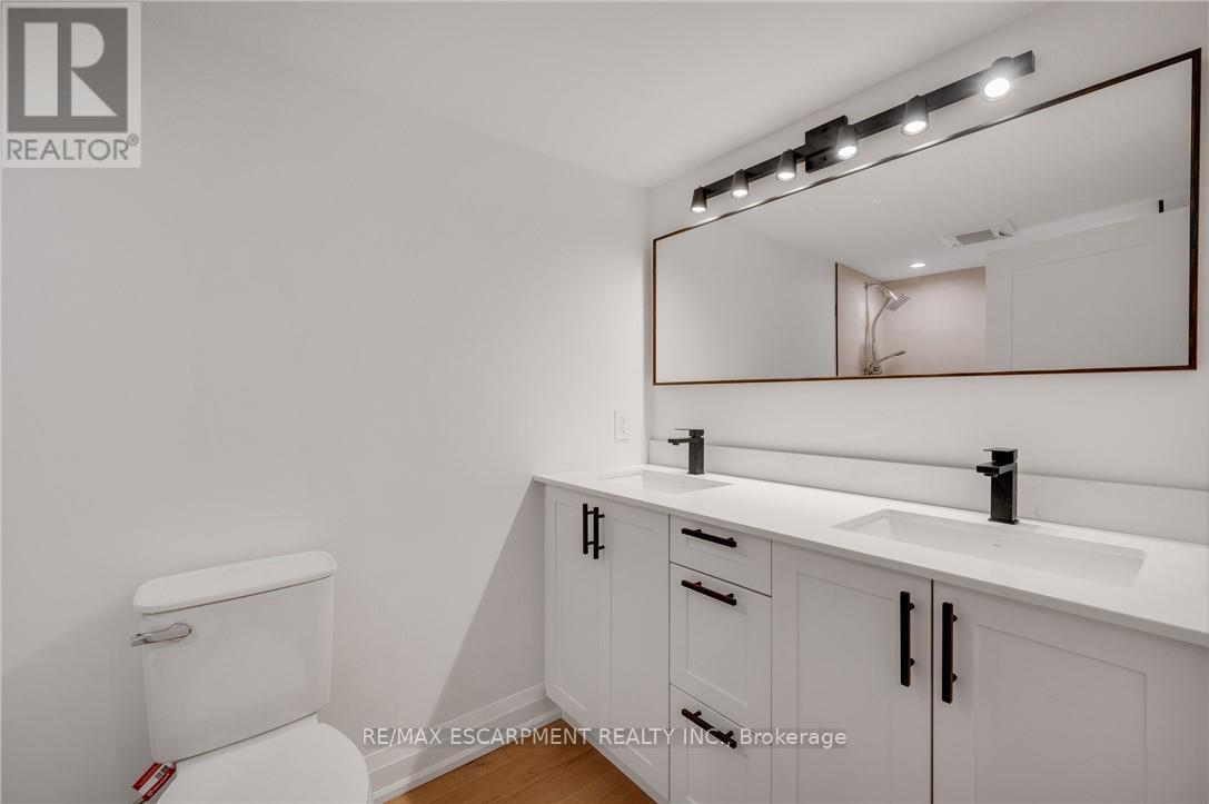 1339 AUGUSTINE DRIVE, Burlington (Mountainside), Ontario, L7P2M9 — Photo 11