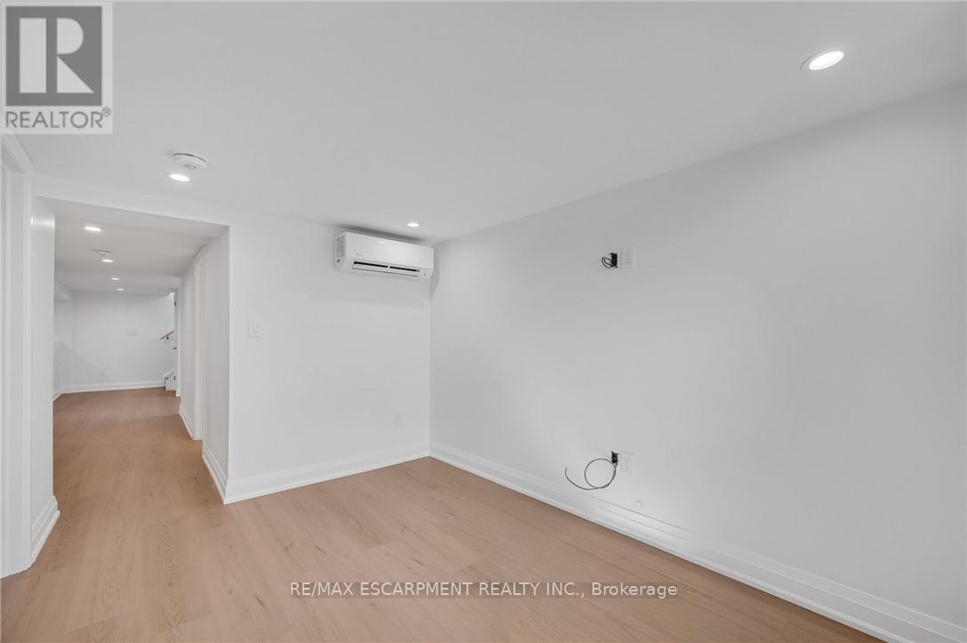 1339 AUGUSTINE DRIVE, Burlington (Mountainside), Ontario, L7P2M9 — Photo 14