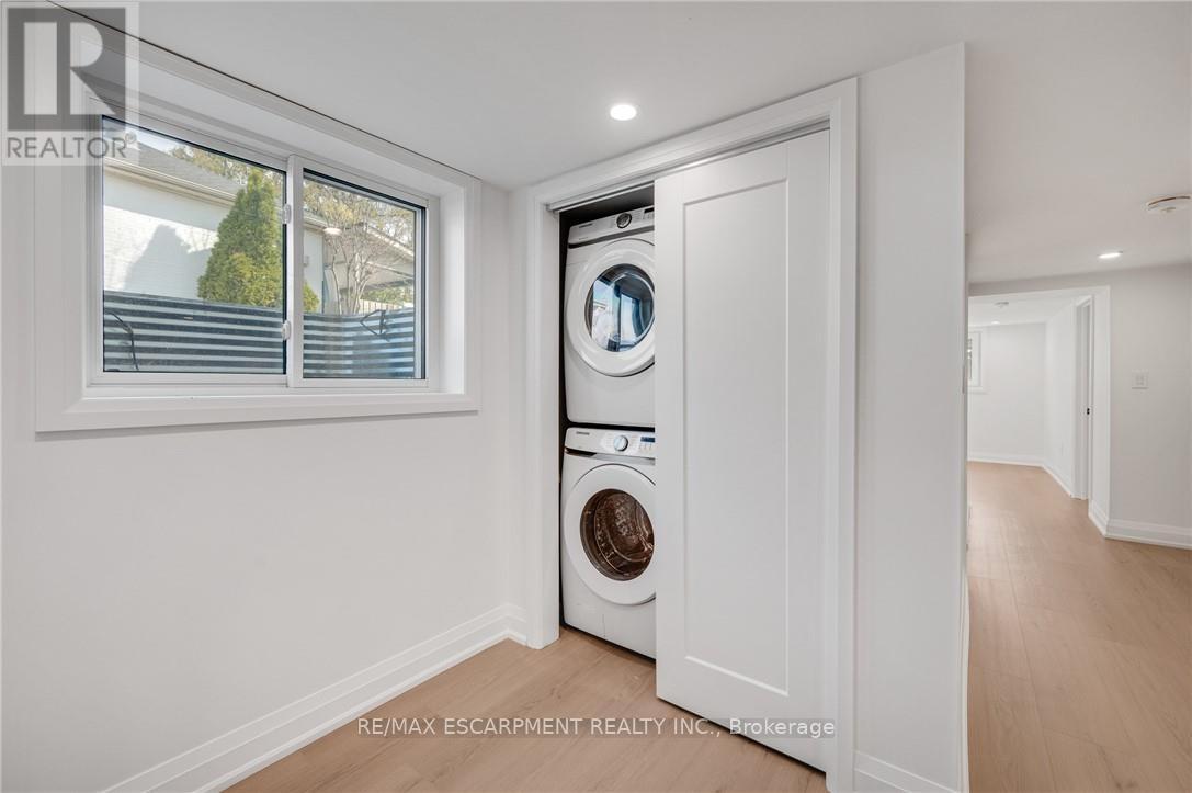 1339 AUGUSTINE DRIVE, Burlington (Mountainside), Ontario, L7P2M9 — Photo 4