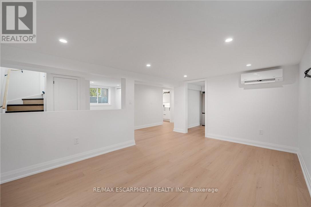 1339 AUGUSTINE DRIVE, Burlington (Mountainside), Ontario, L7P2M9 — Photo 7