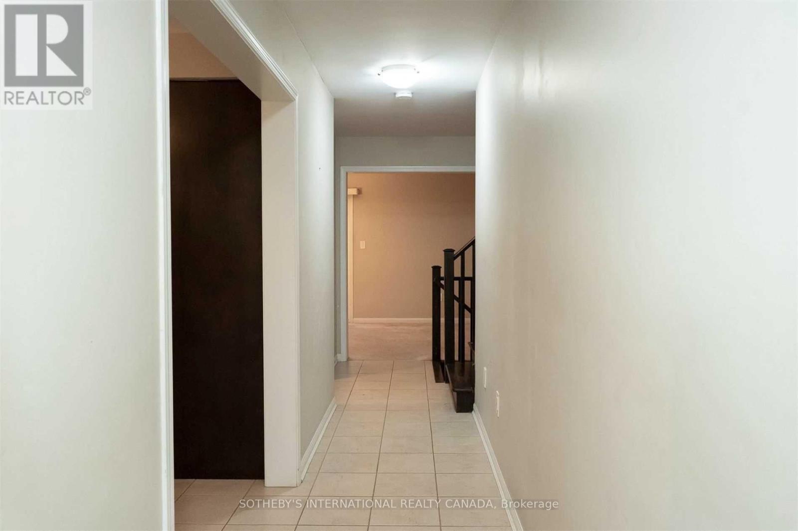 921 RAFTIS CRESCENT, Milton (CO Coates), Ontario, L9T6Z2 — Photo 2