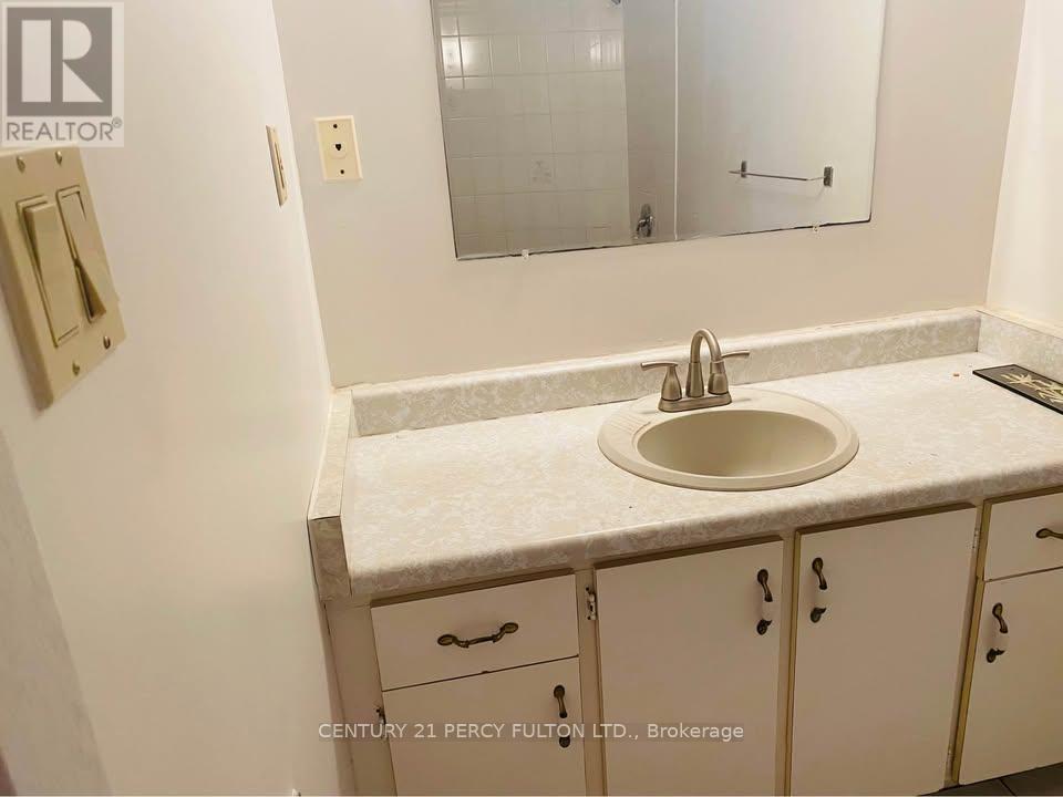 2801 GULFSTREAM WAY, Mississauga (Meadowvale), Ontario, L5N6K2 — Photo 4