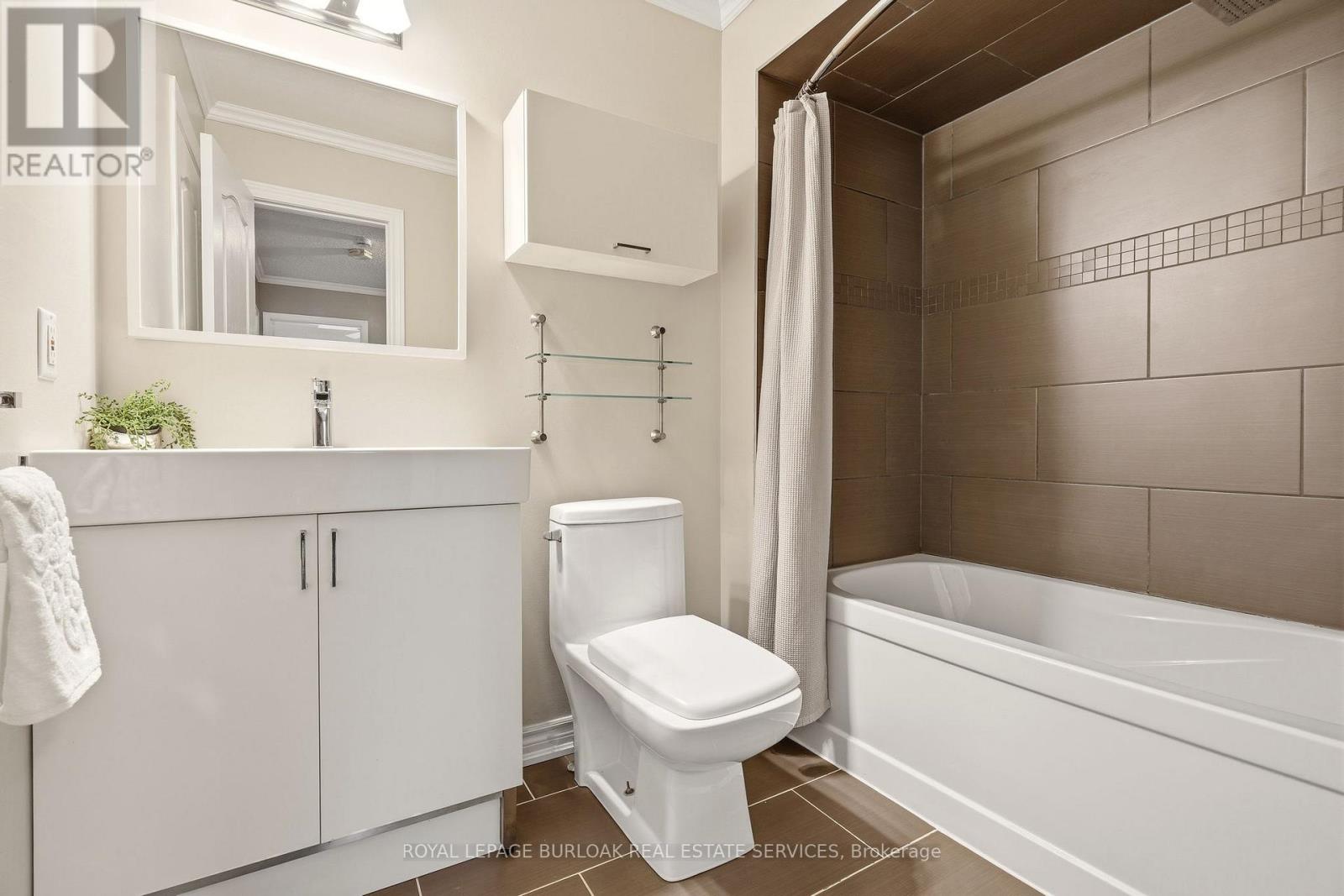 95 THORNLODGE DRIVE, Hamilton (Waterdown), Ontario, L8B0L9 — Photo 23