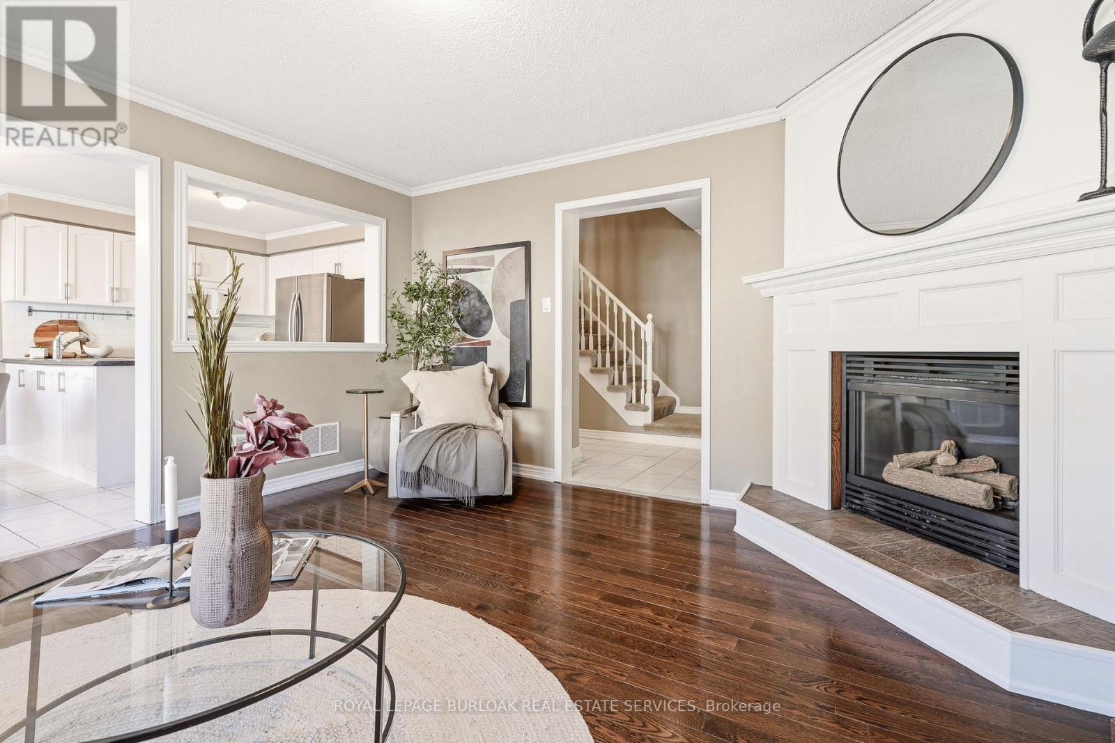 95 THORNLODGE DRIVE, Hamilton (Waterdown), Ontario, L8B0L9 — Photo 4