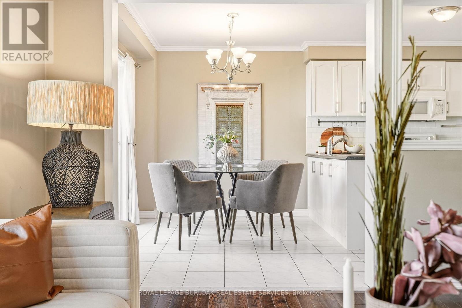 95 THORNLODGE DRIVE, Hamilton (Waterdown), Ontario, L8B0L9 — Photo 7