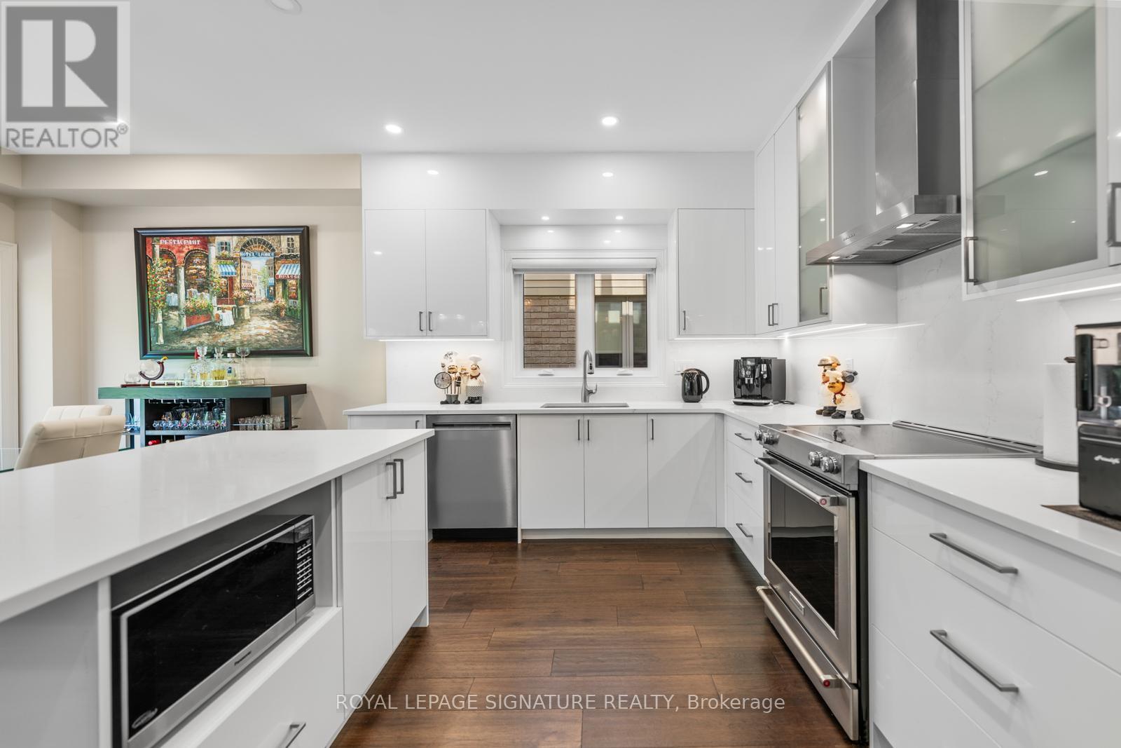 704 ROBERT FERRIE DRIVE, Kitchener, Ontario, N2R0B2 — Photo 12