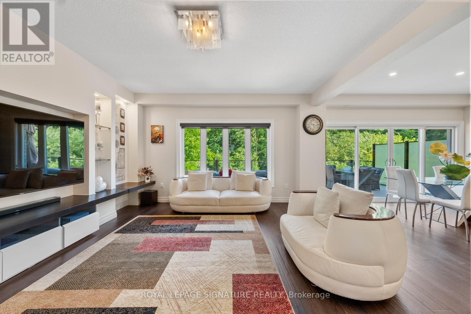 704 ROBERT FERRIE DRIVE, Kitchener, Ontario, N2R0B2 — Photo 8