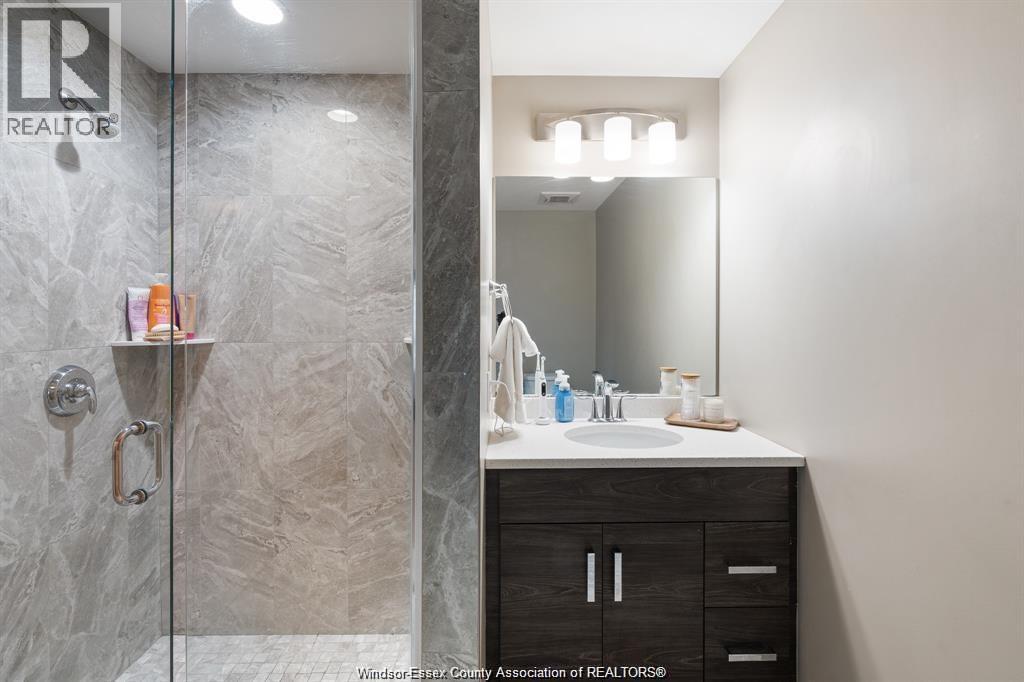 5840 NEWMAN Unit# 321, LaSalle, Ontario, N9J0E3 — Photo 25