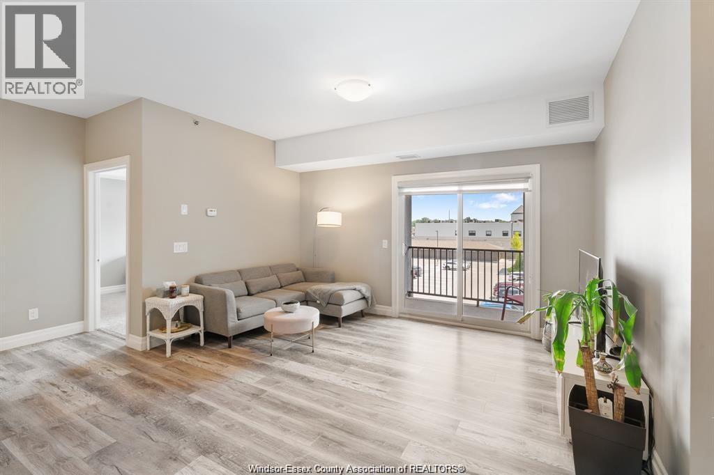 5840 NEWMAN Unit# 321, LaSalle, Ontario, N9J0E3 — Photo 6