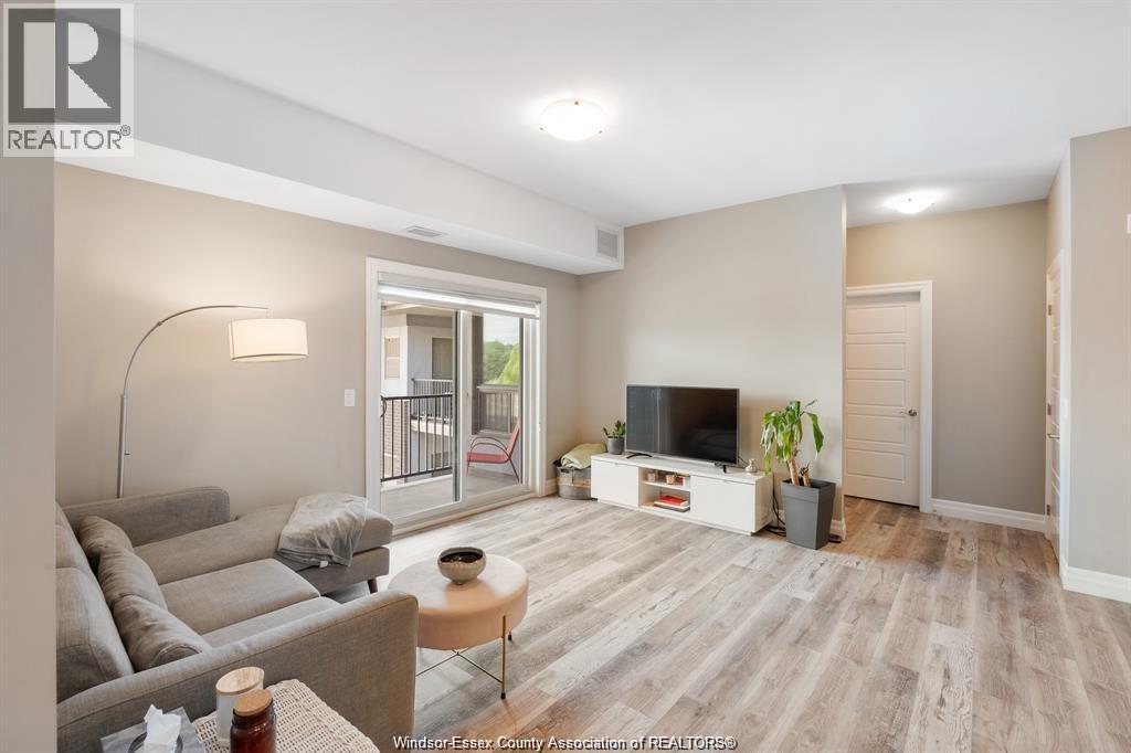 5840 NEWMAN Unit# 321, LaSalle, Ontario, N9J0E3 — Photo 8