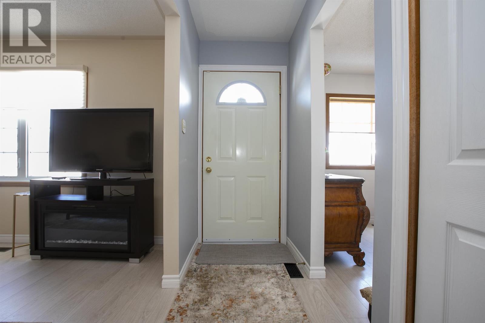 1015 Lake ST, Sault Ste. Marie, Ontario, P6B6B5 — Photo 4