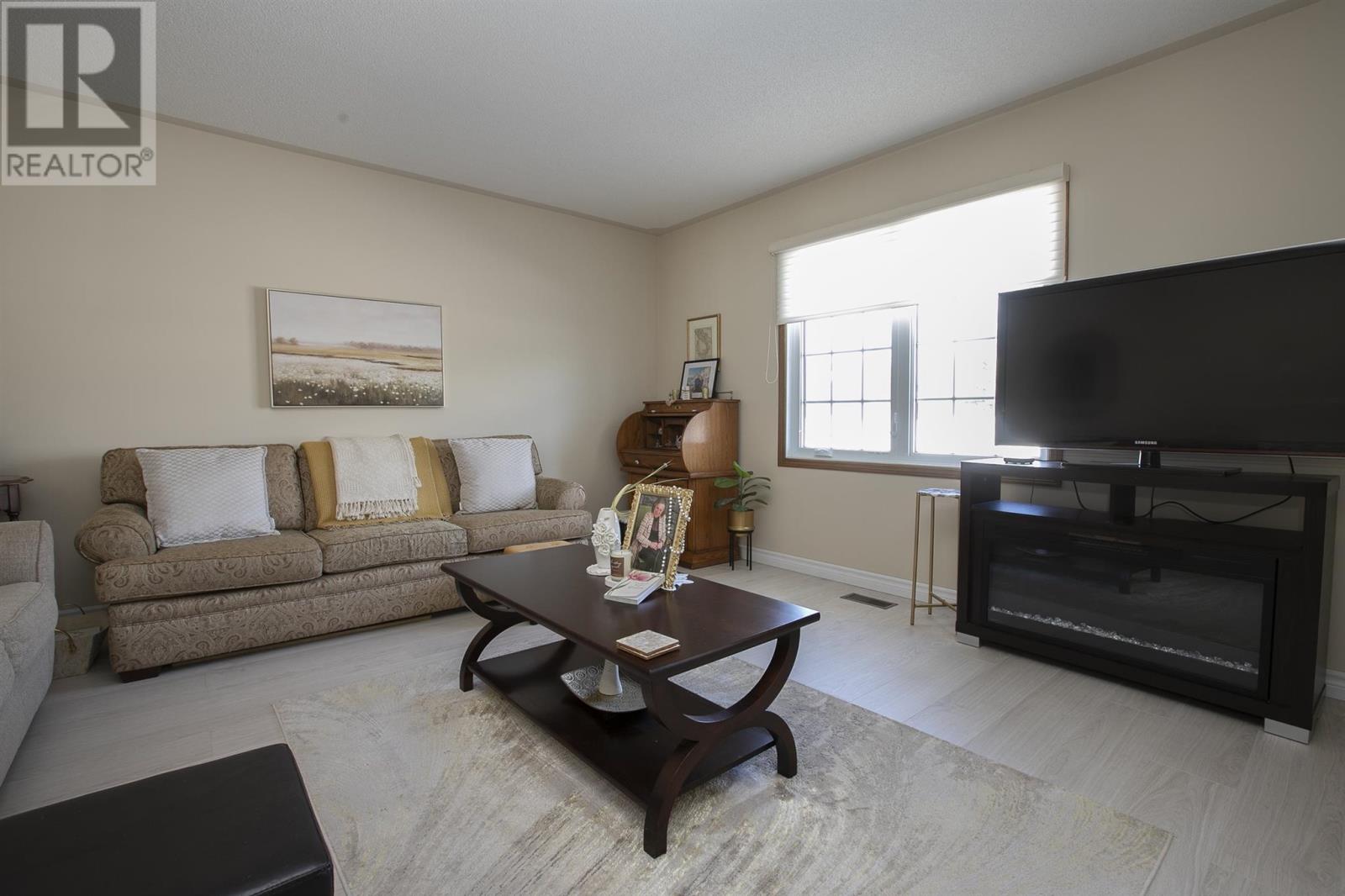 1015 Lake ST, Sault Ste. Marie, Ontario, P6B6B5 — Photo 7