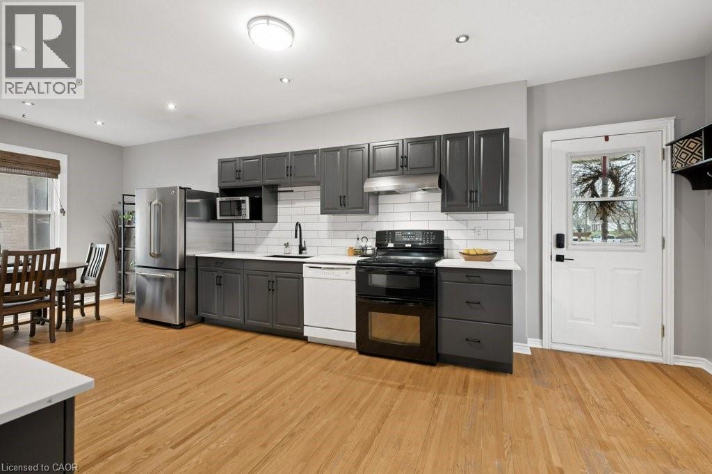 43 KRUG Street, Kitchener, Ontario, N2H2X5 — Photo 17