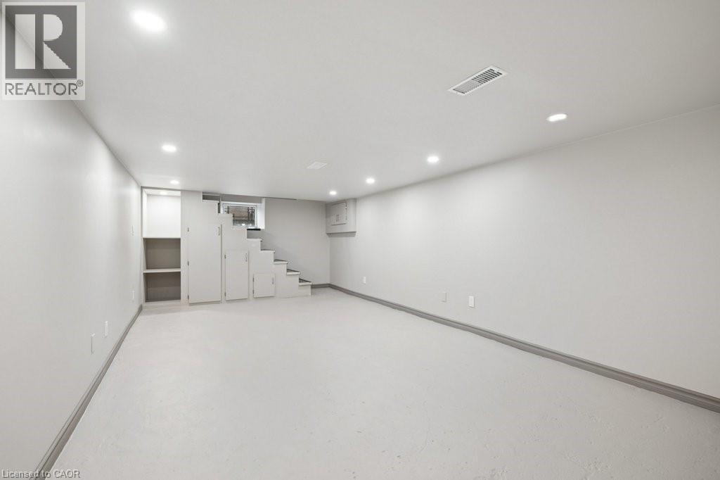 43 KRUG Street, Kitchener, Ontario, N2H2X5 — Photo 30