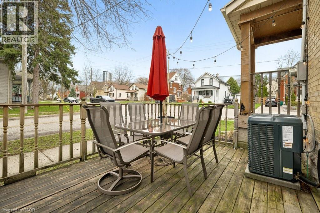 43 KRUG Street, Kitchener, Ontario, N2H2X5 — Photo 5